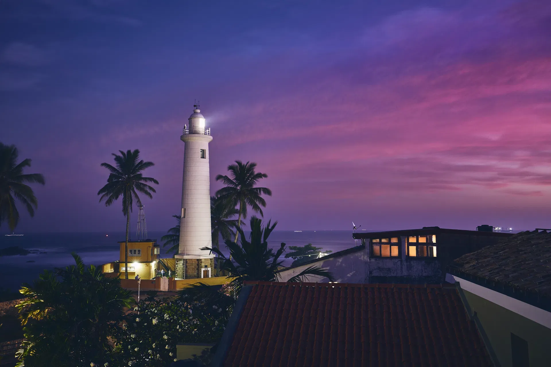 Galle Fort lighthouse in the old town